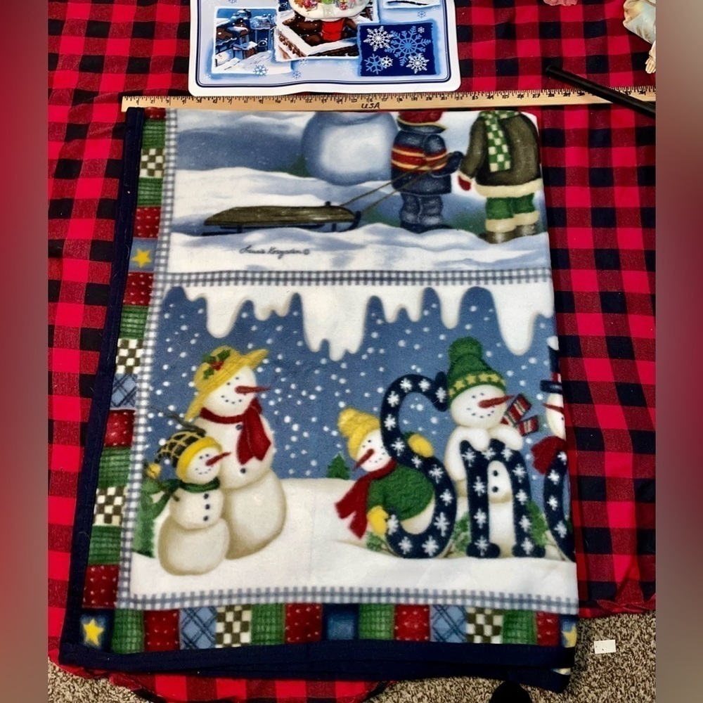 NWOT Laurie K Snowman Christmas Winter Fleece Throw or Blanket 64” to 65” Long